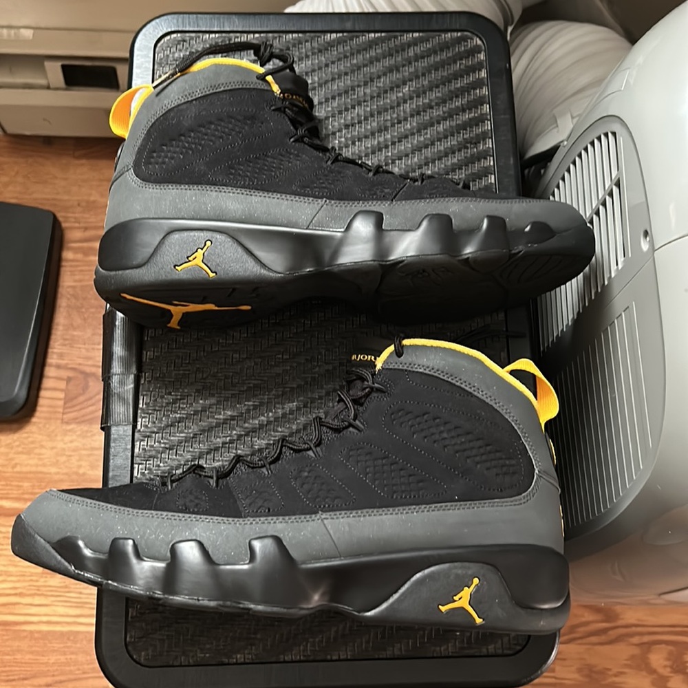 Jordan 9 Retro - Picture 3 of 4